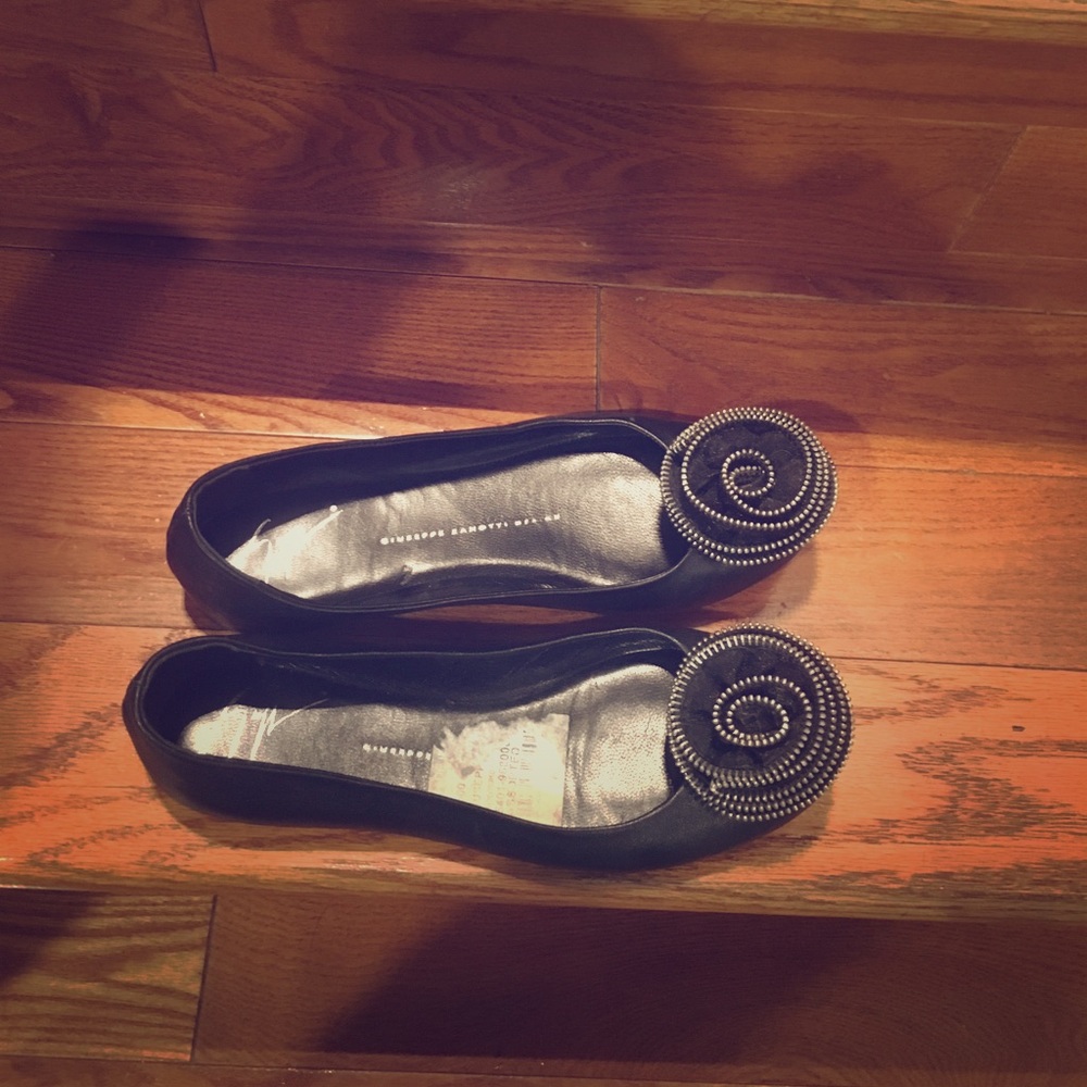 Giuseppe Zanotti flats